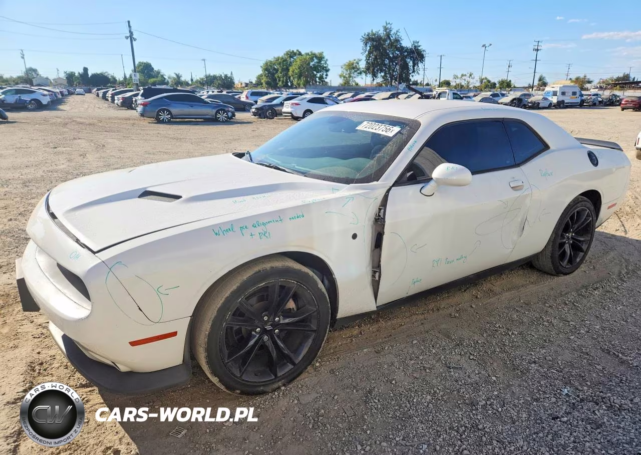 2018 Dodge Challenger Sxt VIN:2C3CDZAG0JH298276 - 1