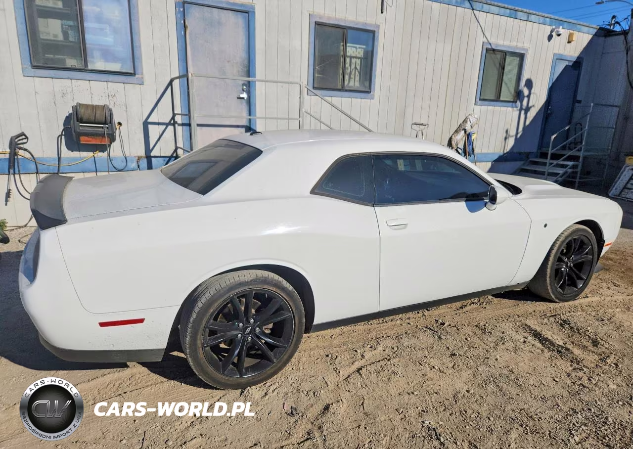 2018 Dodge Challenger Sxt VIN:2C3CDZAG0JH298276 - 3