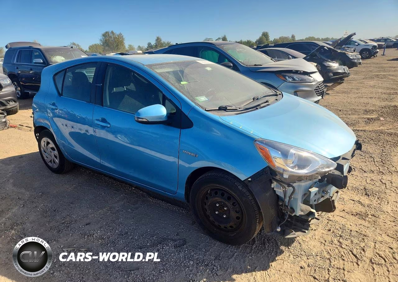 2016 Toyota Prius C Two VIN:JTDKDTB34G1133418 - 4