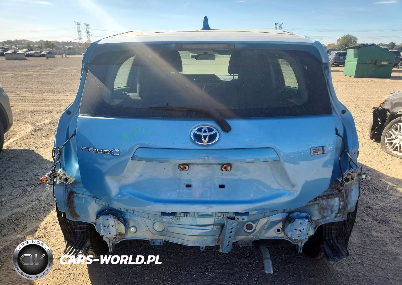 2016 Toyota Prius C Two VIN:JTDKDTB34G1133418 - 6