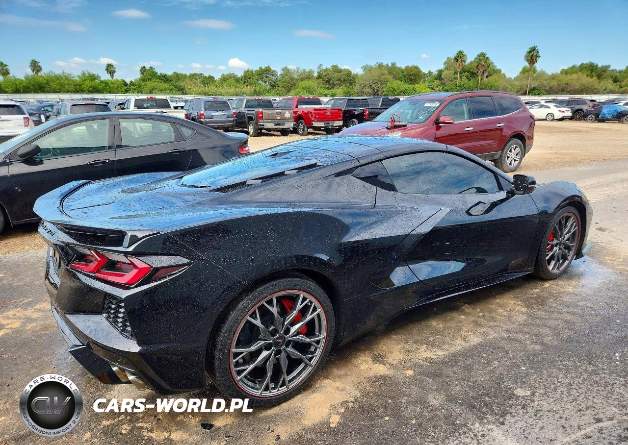 2023 Chevrolet Corvette Stingray 2Lt VIN:1G1YB2D48P5138302 - 3
