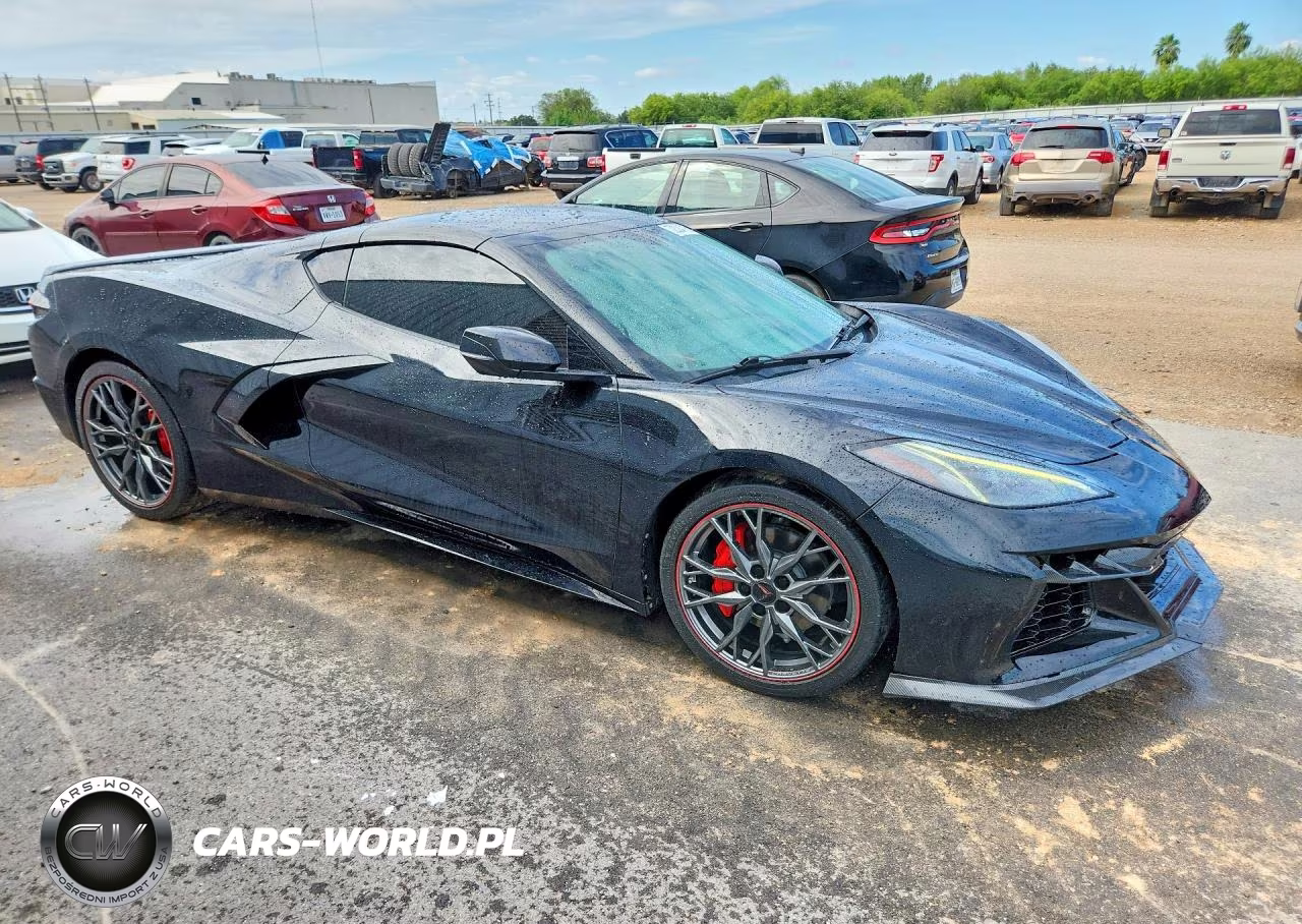 2023 Chevrolet Corvette Stingray 2Lt VIN:1G1YB2D48P5138302 - 4
