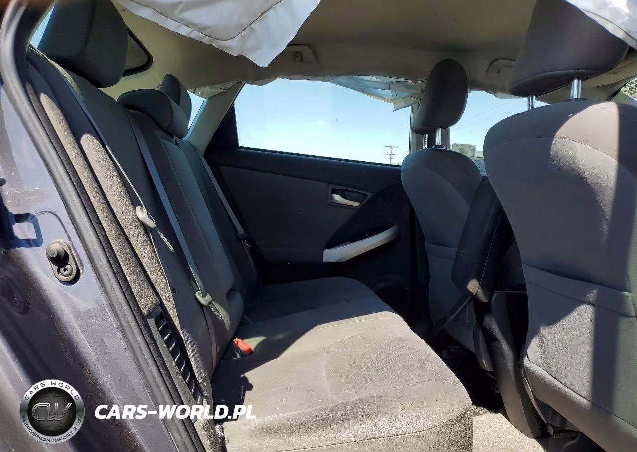 2012 Toyota Prius Three VIN:JTDKN3DU7C1601879 - 10