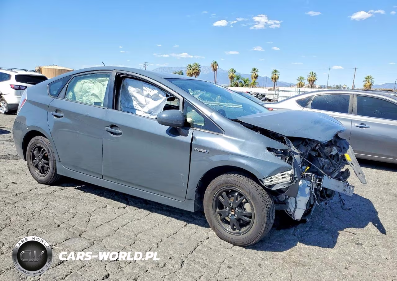 2012 Toyota Prius Three VIN:JTDKN3DU7C1601879 - 4