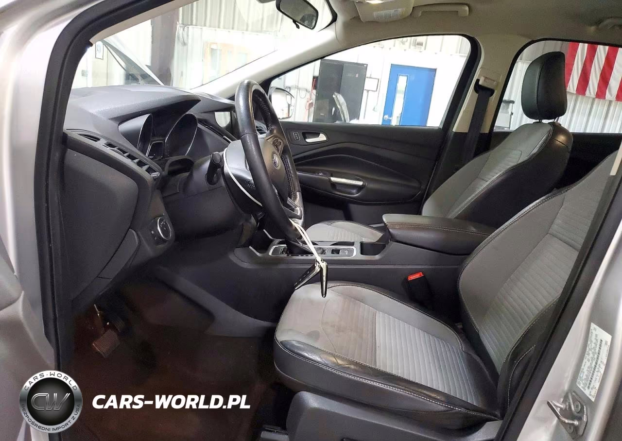 2019 Ford Escape Se VIN:1FMCU9GD1KUB76402 - 7