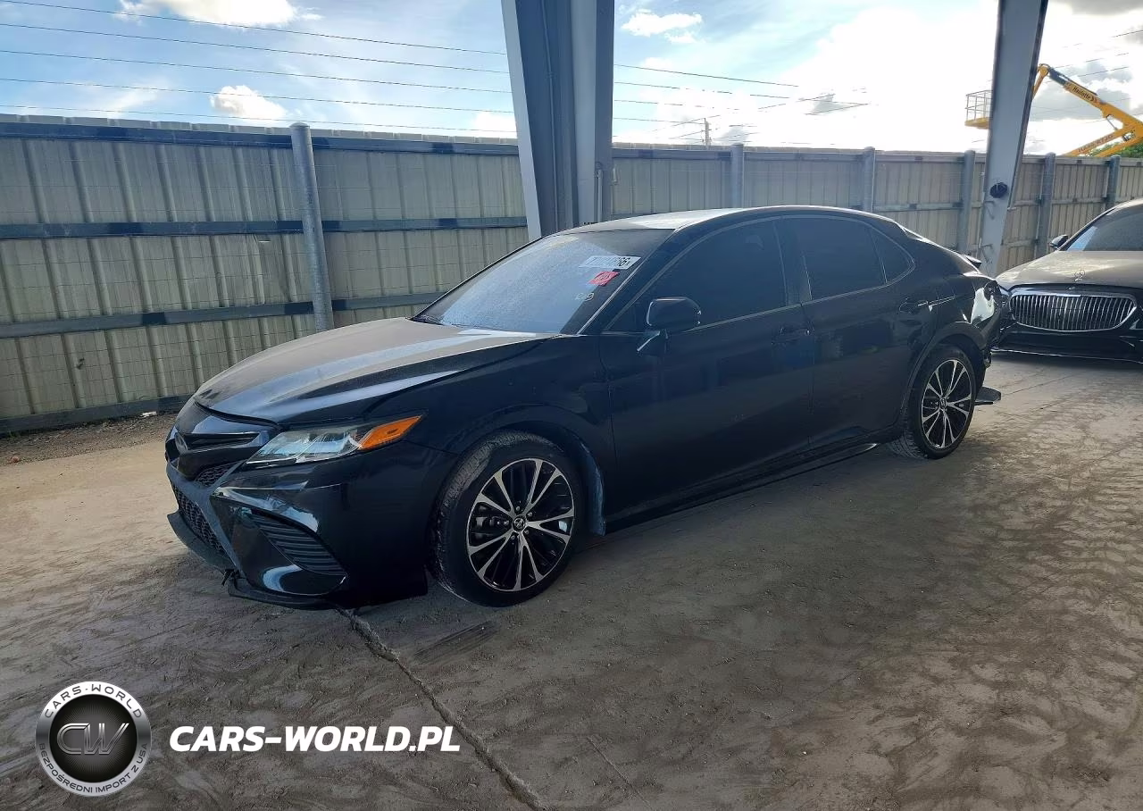 2018 Toyota Camry Se VIN:4T1B11HK5JU085859 - 1