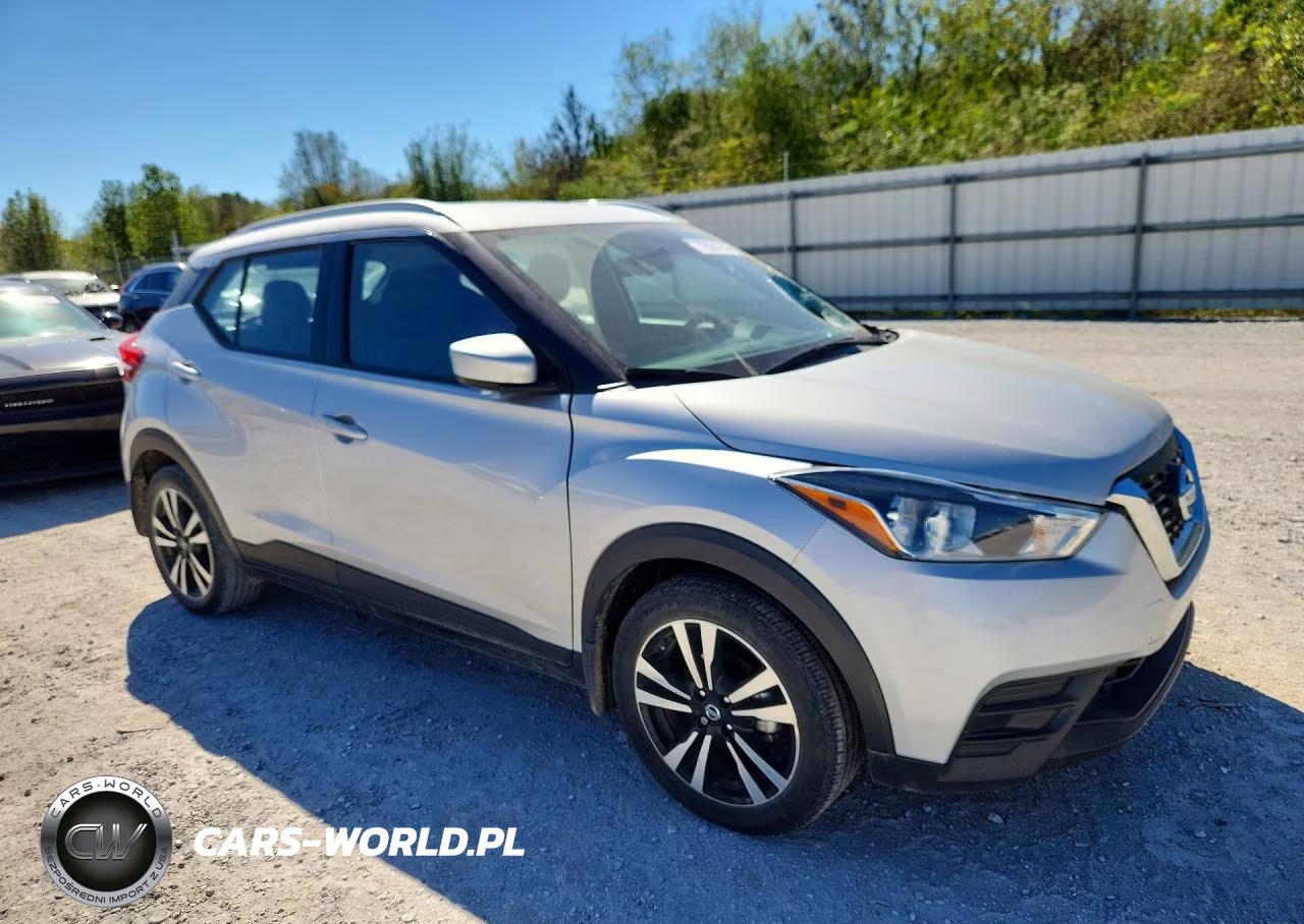 2018 Nissan Kicks Sv VIN:3N1CP5CU5JL536924 - 4