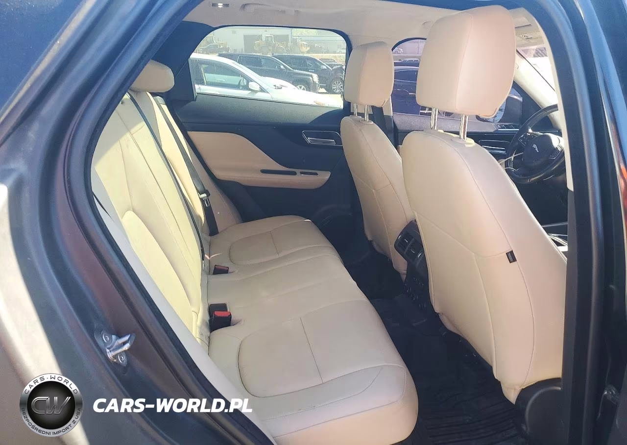 2020 Jaguar F-Pace Premium VIN:SADCJ2FX5LA629265 - 10