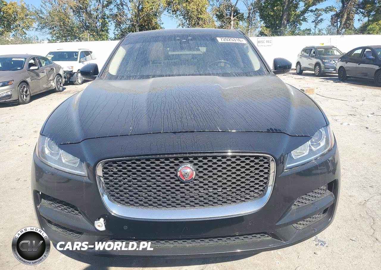 2020 Jaguar F-Pace Premium VIN:SADCJ2FX5LA629265 - 5