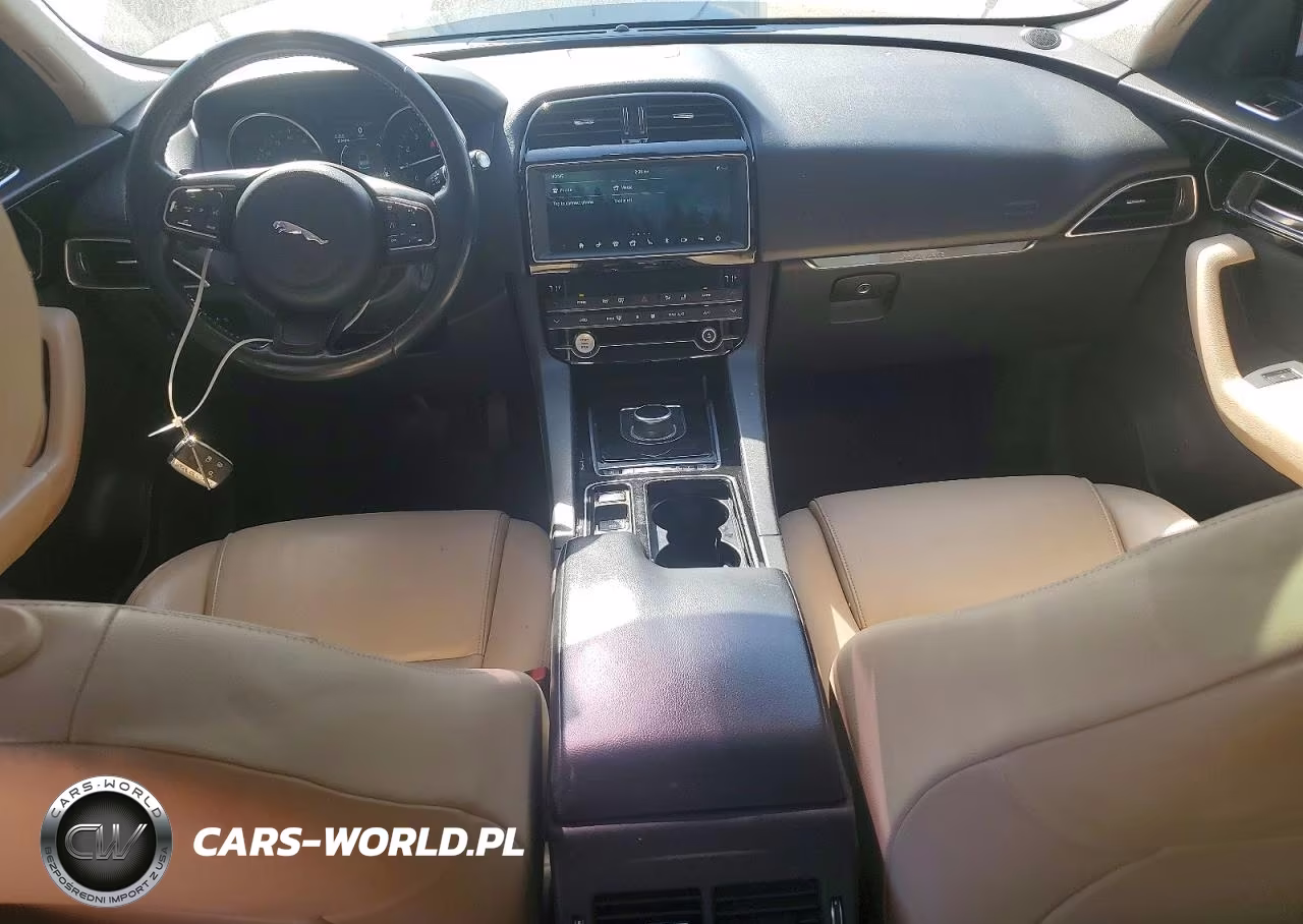 2020 Jaguar F-Pace Premium VIN:SADCJ2FX5LA629265 - 8