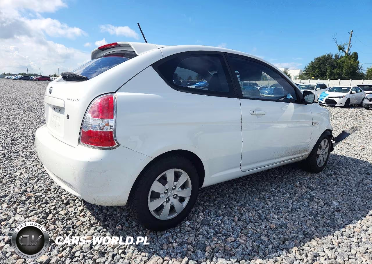 2011 Hyundai Accent Gs VIN:KMHCM3AC3BU197541 - 3