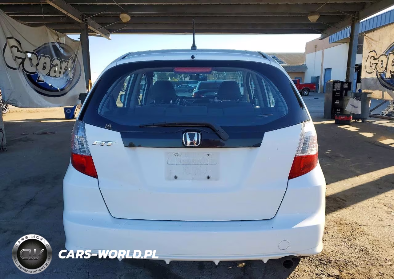 2012 Honda Fit VIN:JHMGE8H38CC035643 - 6