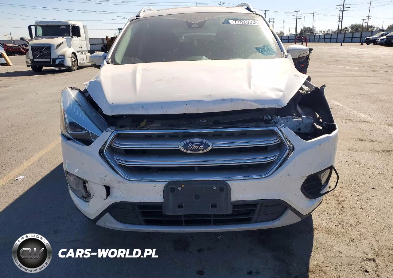 2017 Ford Escape Titanium VIN:1FMCU9J98HUD21836 - 5