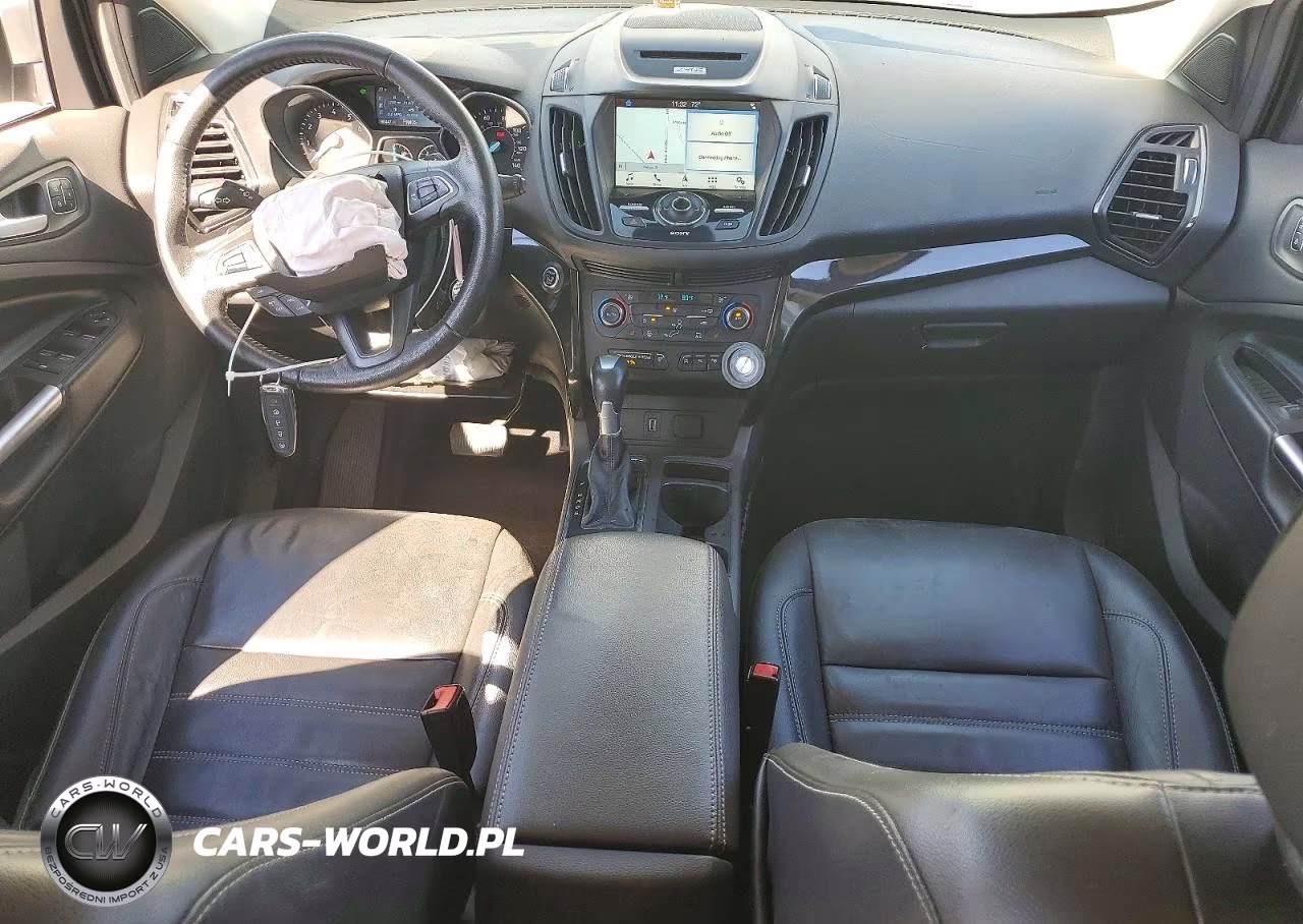 2017 Ford Escape Titanium VIN:1FMCU9J98HUD21836 - 8
