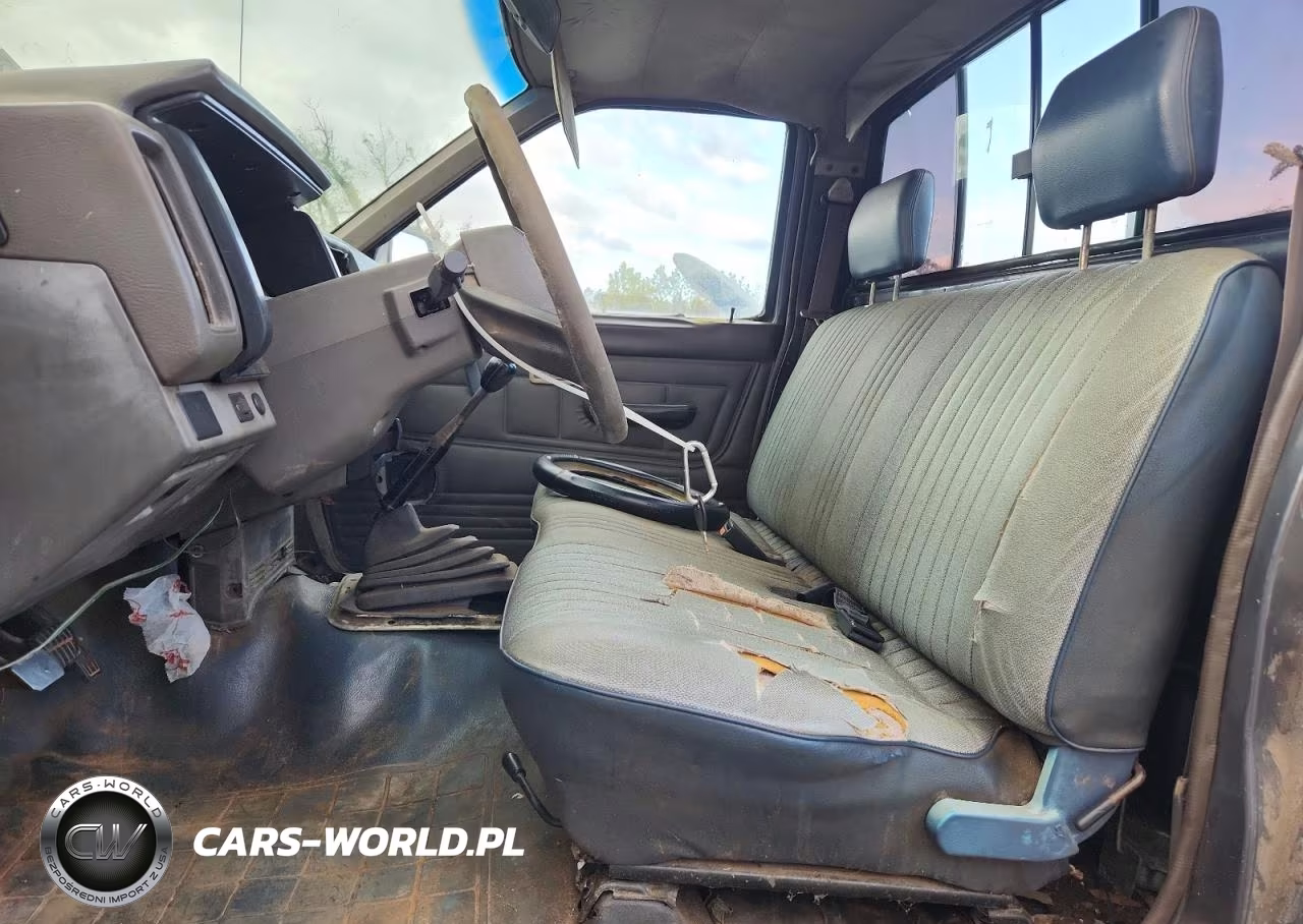 1992 Nissan Truck Base VIN:1N6SD11S5NC325183 - 7