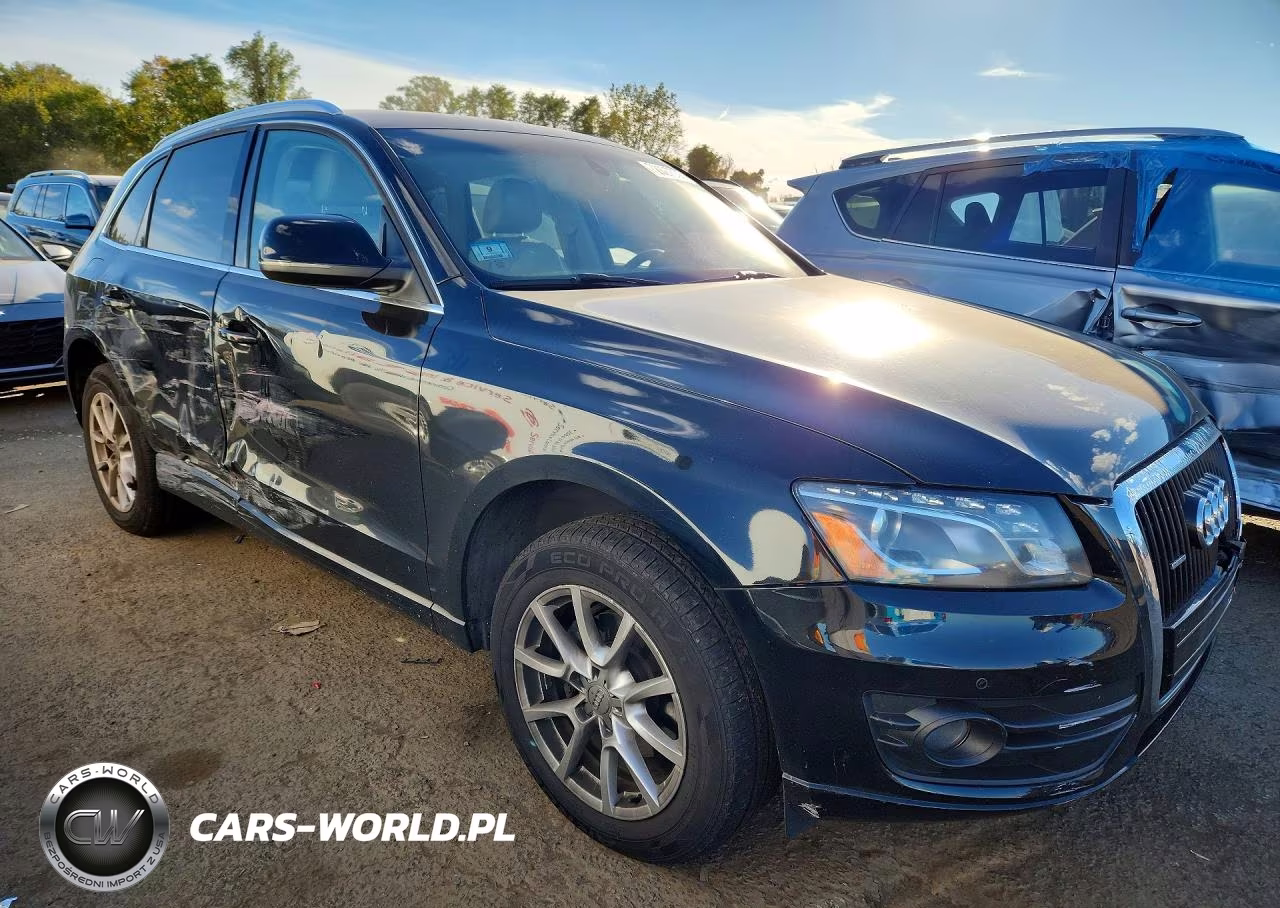 2010 Audi Q5 Premium Plus VIN:WA1LKAFP1AA046069 - 4