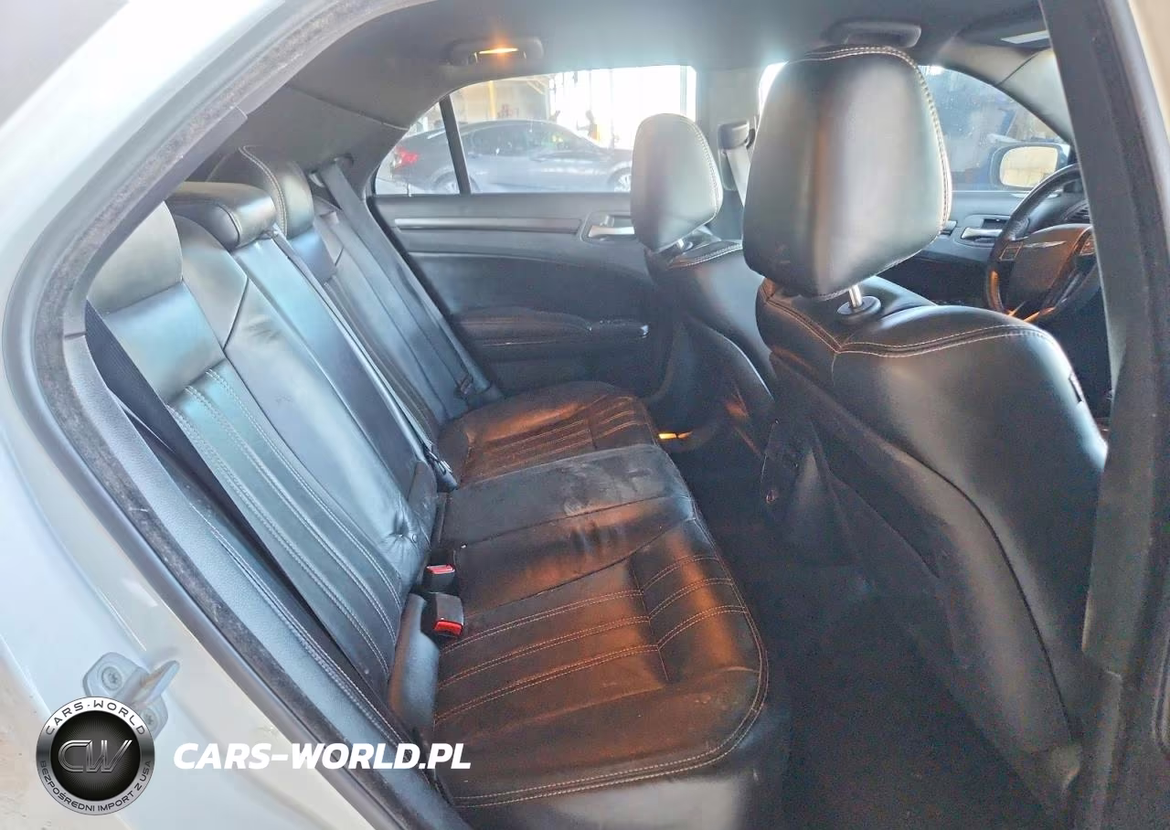 2013 Chrysler 300 S VIN:2C3CCABG5DH532919 - 10