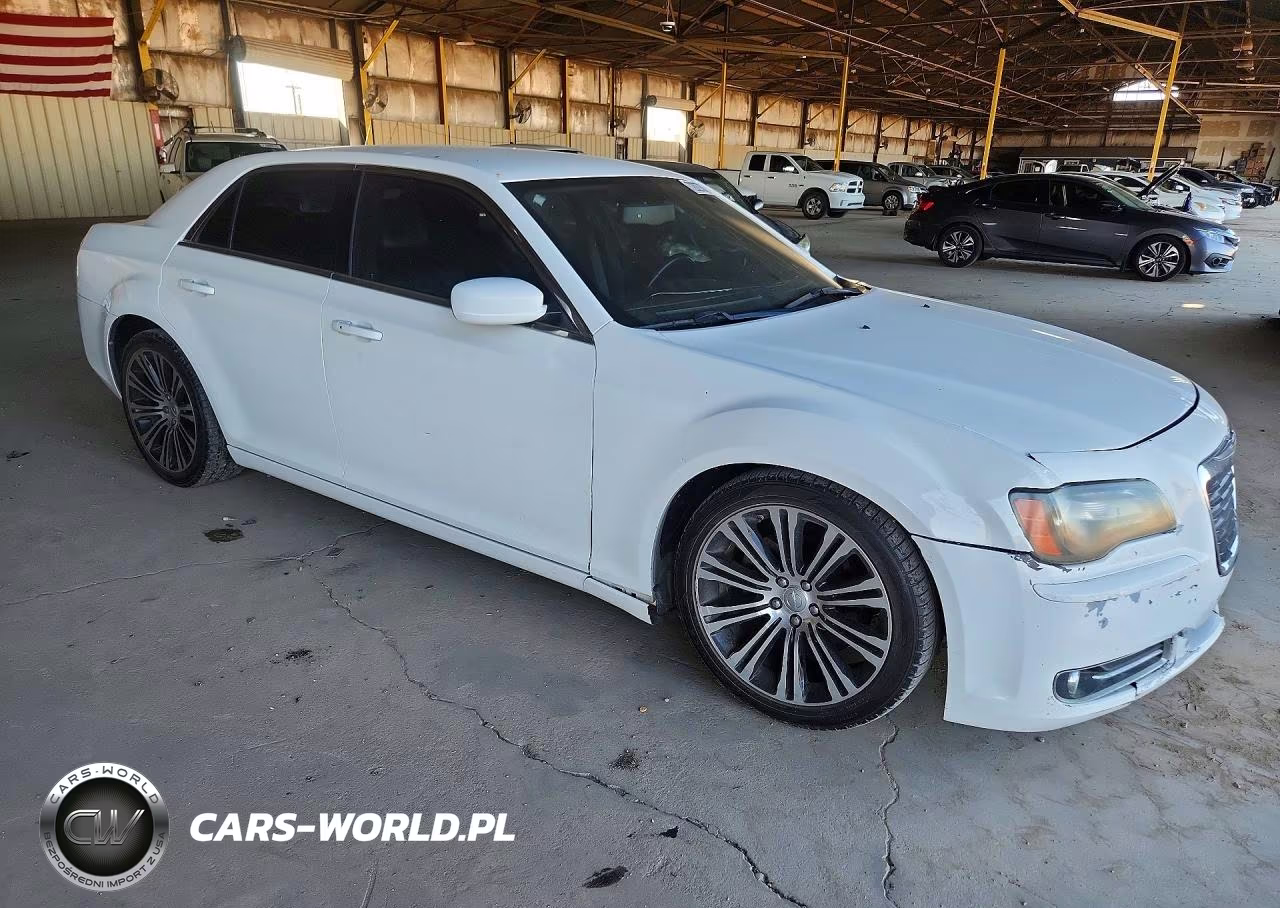 2013 Chrysler 300 S VIN:2C3CCABG5DH532919 - 4