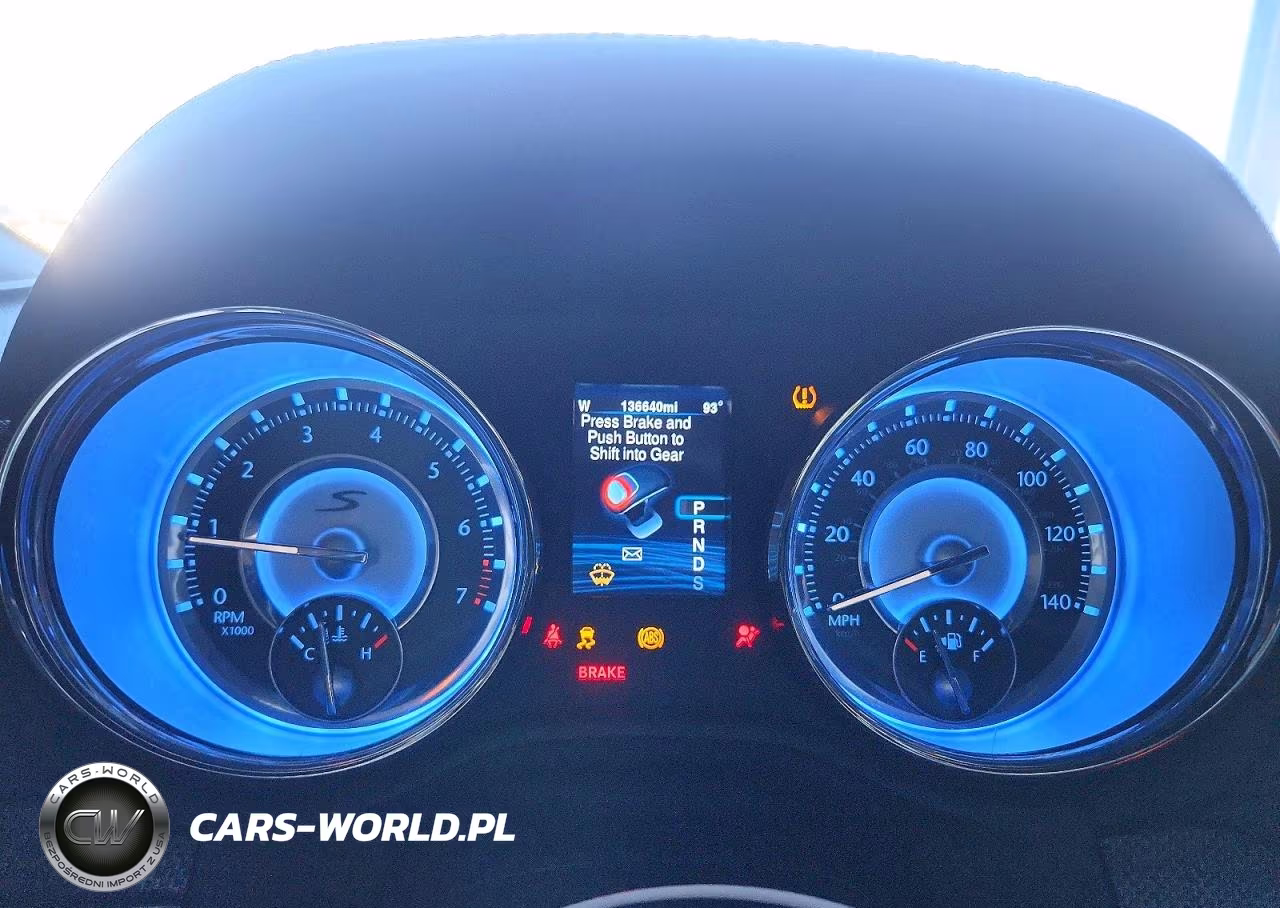 2013 Chrysler 300 S VIN:2C3CCABG5DH532919 - 9