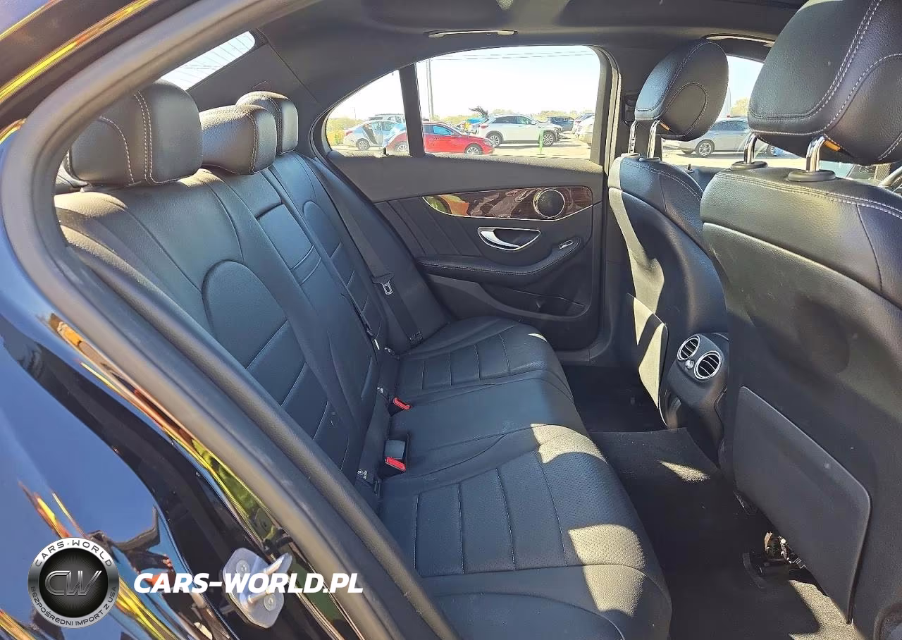 2019 Mercedes-Benz C 300 VIN:55SWF8DB7KU295040 - 10