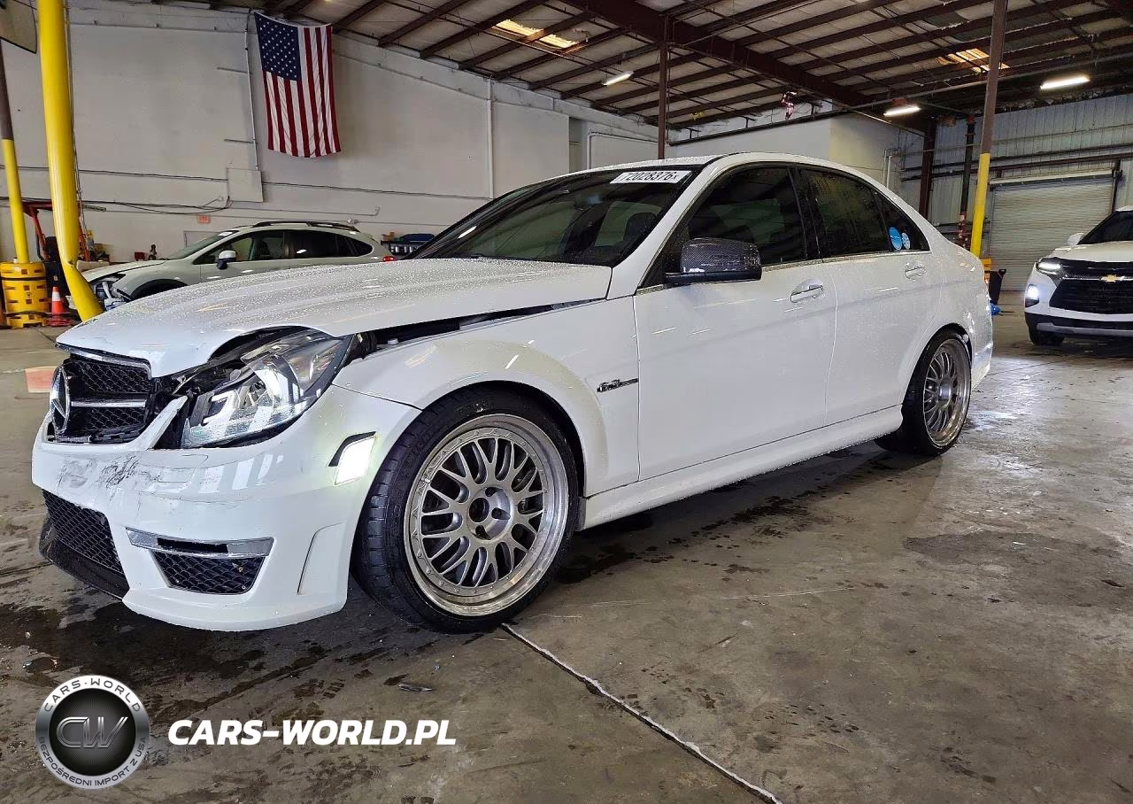 2014 Mercedes-Benz C 63 Amg VIN:WDDGF7HB4EA900676 - 1
