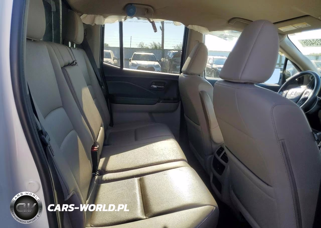 2017 Honda Ridgeline Rtl VIN:5FPYK3F67HB009096 - 10