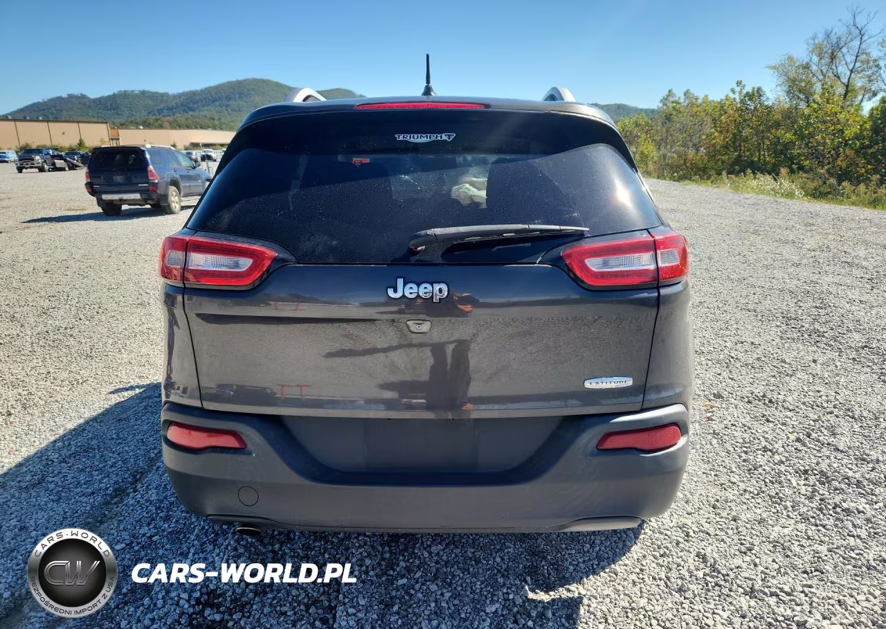 2014 Jeep Cherokee Latitude VIN:1C4PJLCB0EW205803 - 6