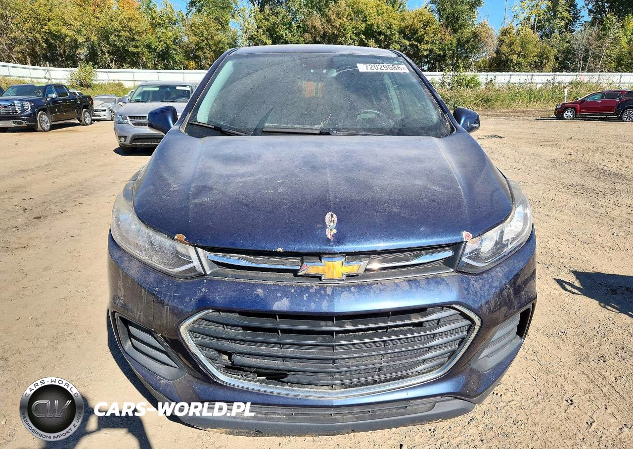 2018 Chevrolet Trax Ls VIN:3GNCJKSB4JL254357 - 5