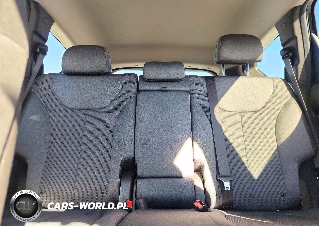 2019 Hyundai Santa Fe Se VIN:5NMS23AD5KH048134 - 10