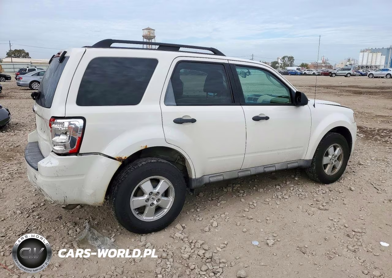 2009 Ford Escape Xlt VIN:1FMCU03739KB22472 - 3