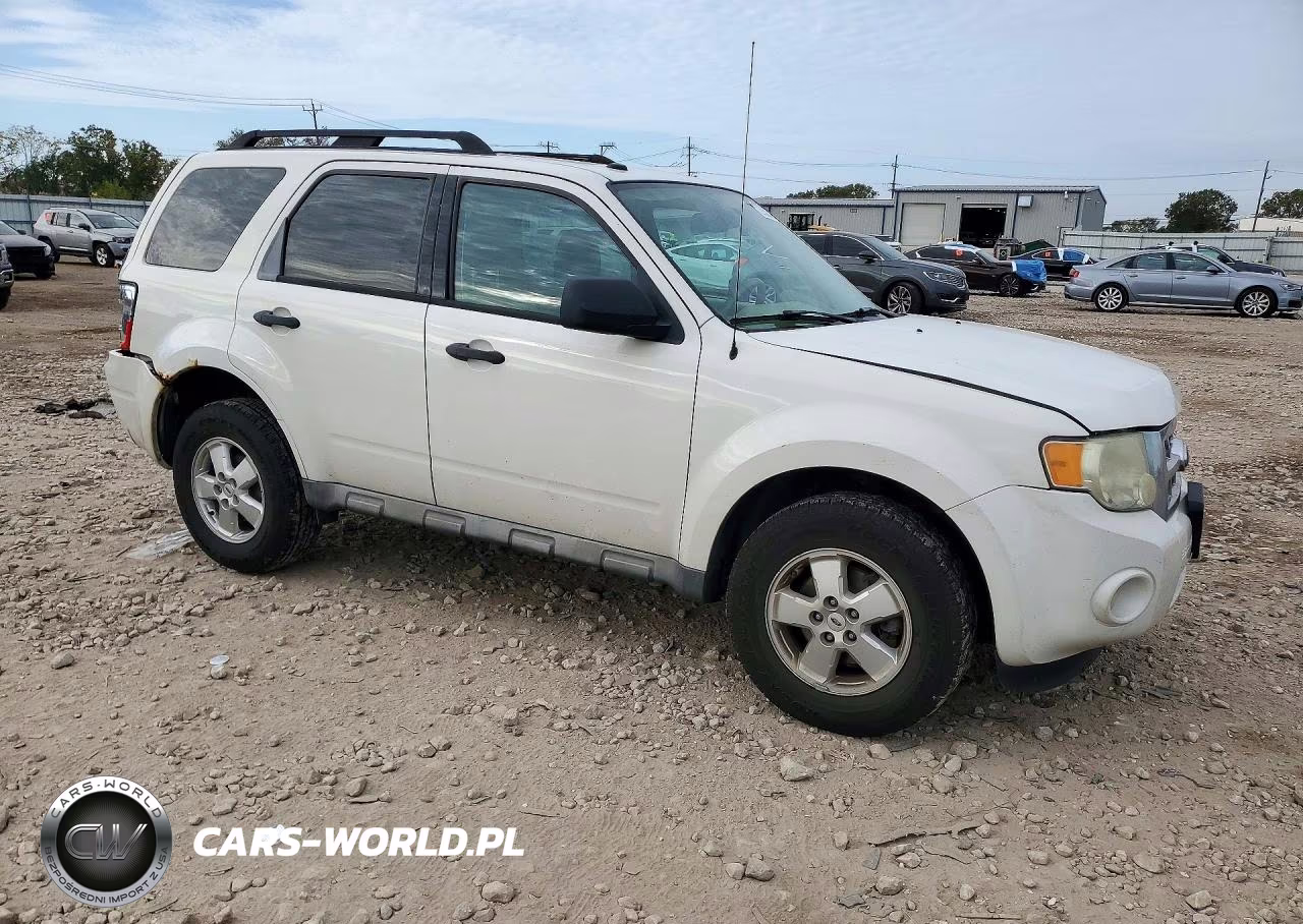 2009 Ford Escape Xlt VIN:1FMCU03739KB22472 - 4