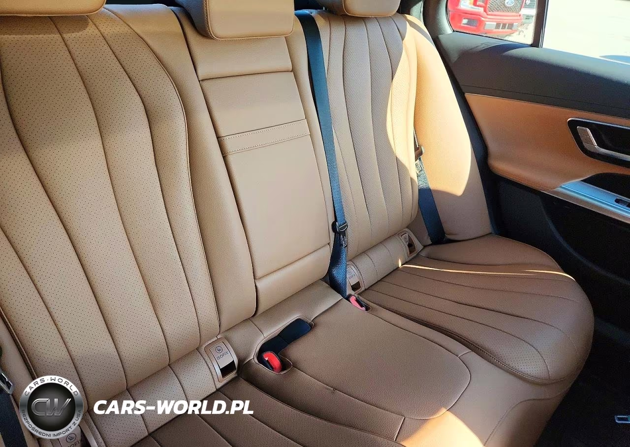2026 Mercedes-Benz E 350 4Matic VIN:W1KLF4HB8TA218734 - 10