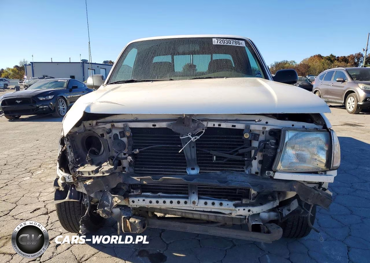 2000 Toyota Tacoma Base VIN:4TAVL52N7YZ636727 - 5