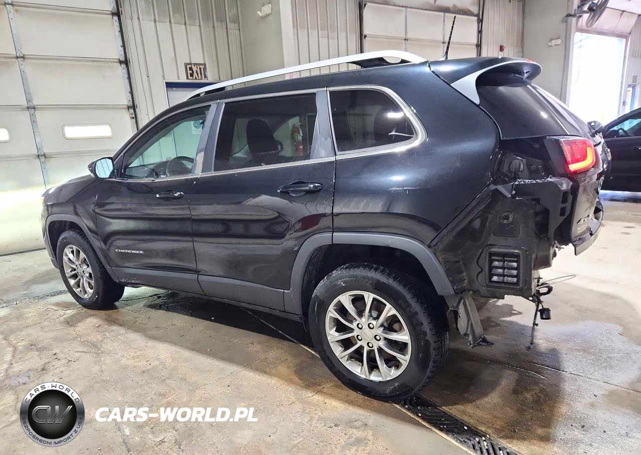 2019 Jeep Cherokee Latitude Plus VIN:1C4PJMLX1KD120719 - 2