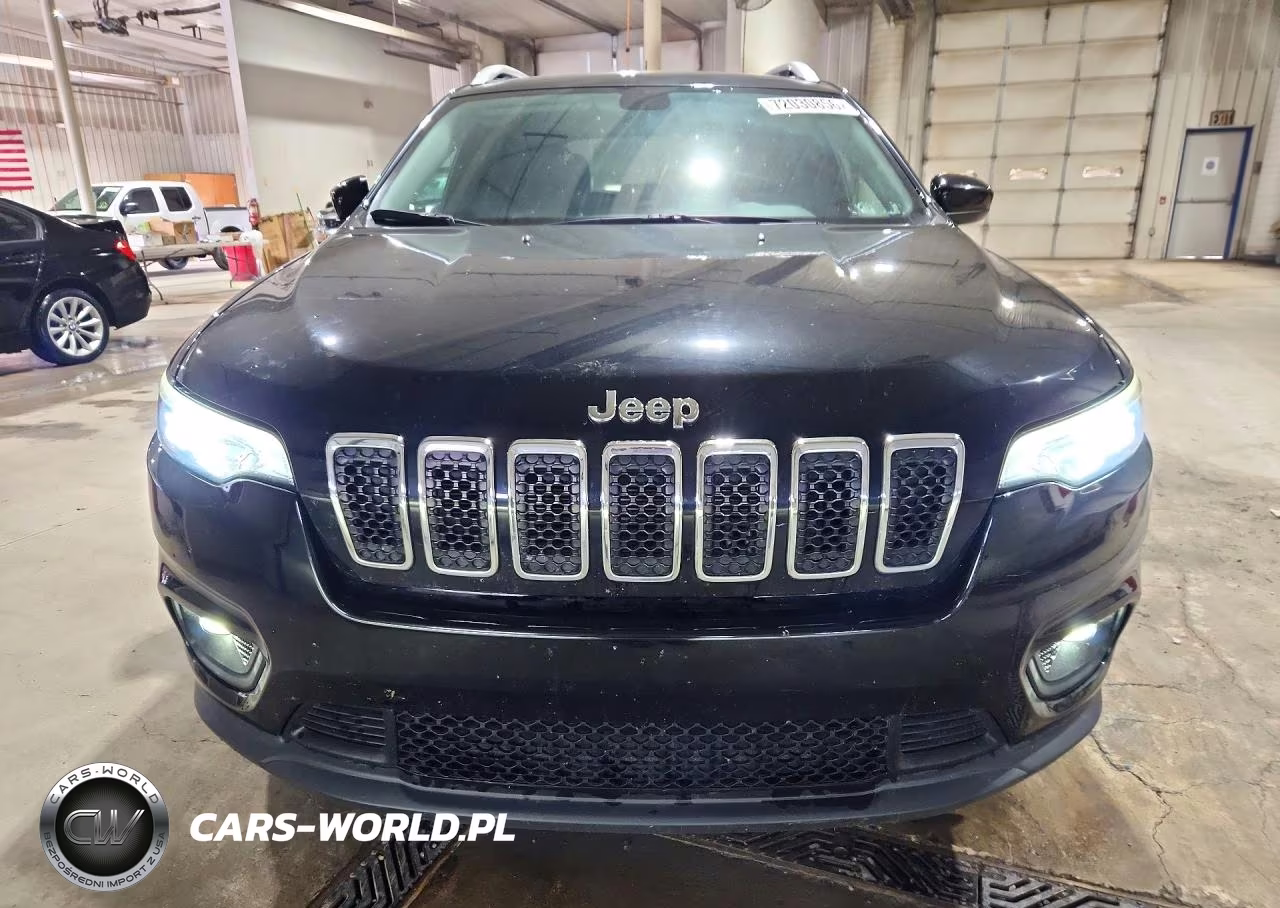 2019 Jeep Cherokee Latitude Plus VIN:1C4PJMLX1KD120719 - 5