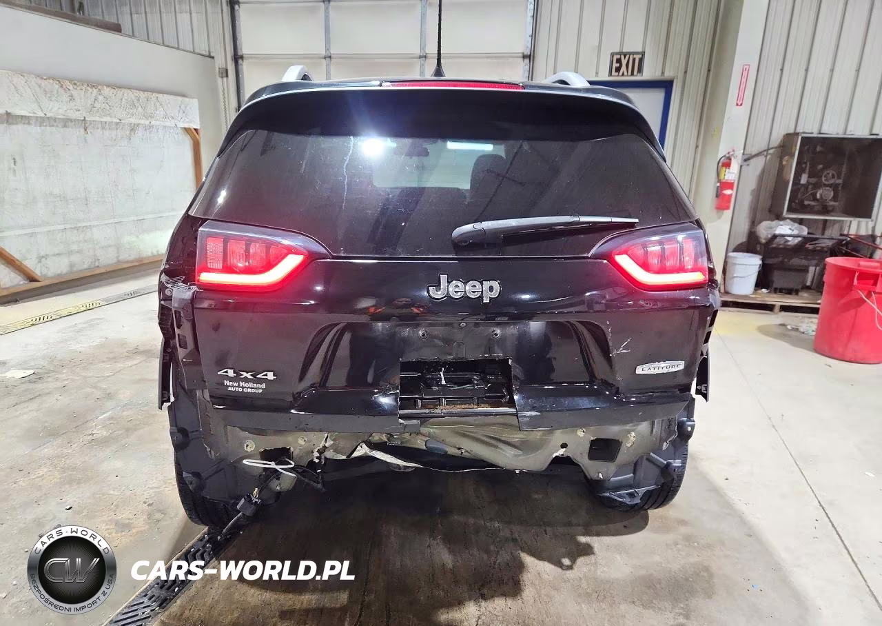 2019 Jeep Cherokee Latitude Plus VIN:1C4PJMLX1KD120719 - 6
