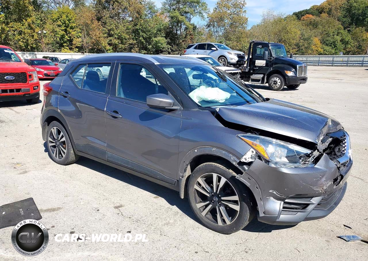 2020 Nissan Kicks Sv VIN:3N1CP5CV6LL548415 - 4