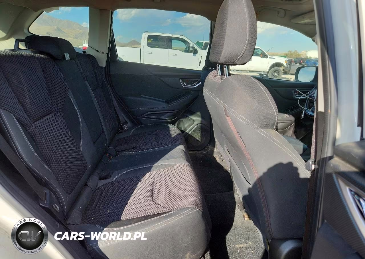 2021 Subaru Forester Premium VIN:JF2SKAFC4MH429693 - 10