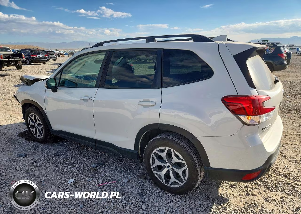 2021 Subaru Forester Premium VIN:JF2SKAFC4MH429693 - 2