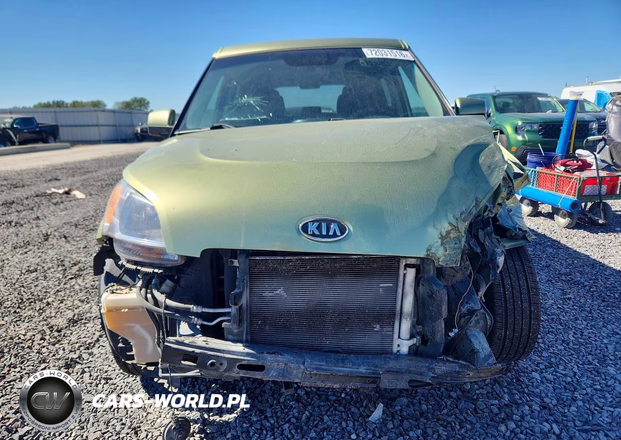 2011 Kia Soul + VIN:KNDJT2A20B7225018 - 5