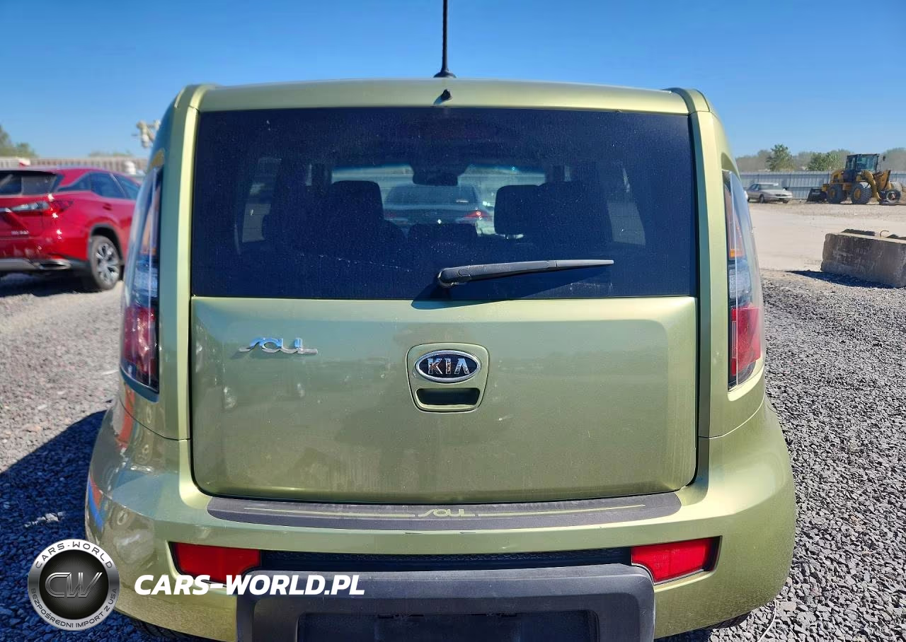 2011 Kia Soul + VIN:KNDJT2A20B7225018 - 6
