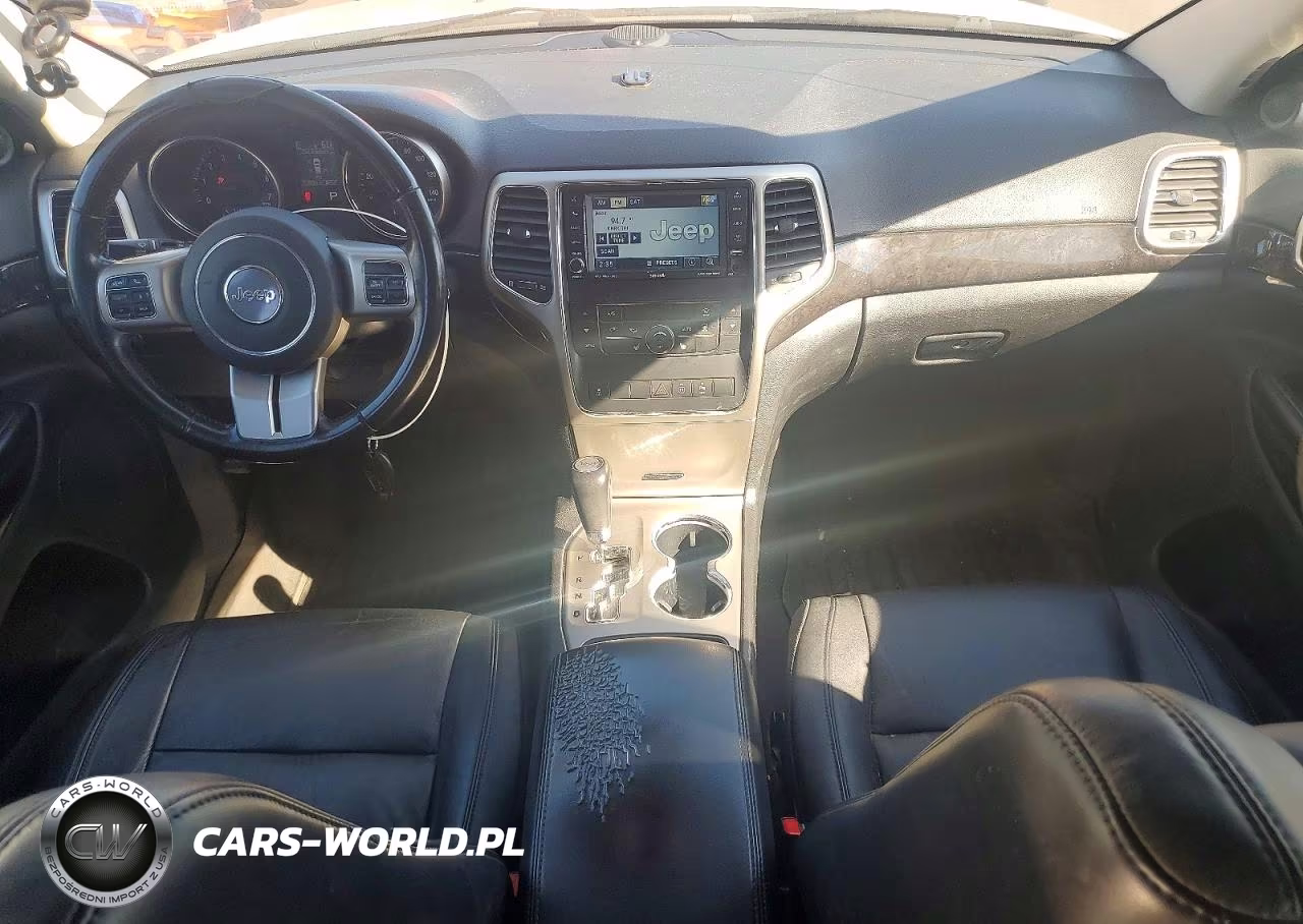 2011 Jeep Grand Cherokee Laredo VIN:1J4RR4GG4BC737611 - 8