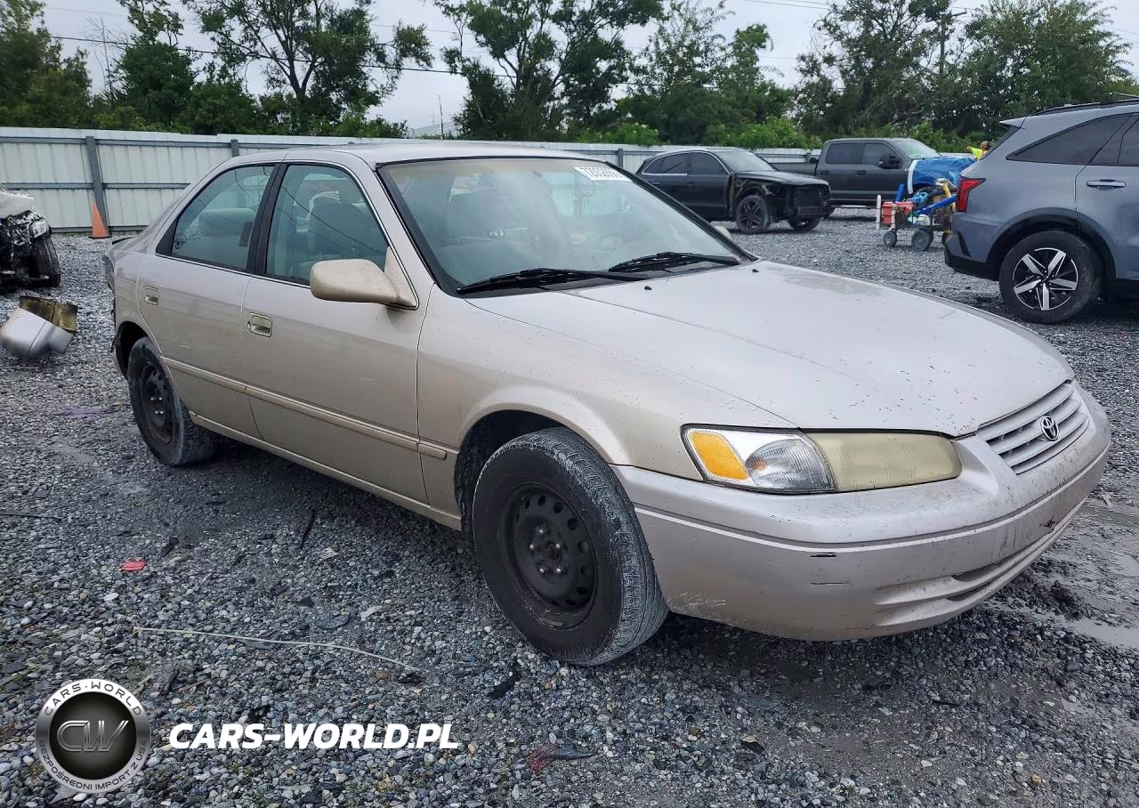 1999 Toyota Camry Le VIN:4T1BG22K7XU893930 - 4