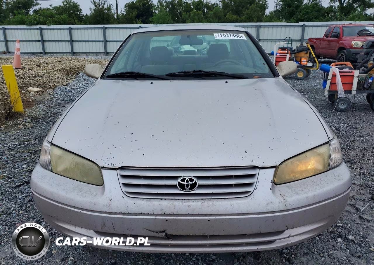 1999 Toyota Camry Le VIN:4T1BG22K7XU893930 - 5