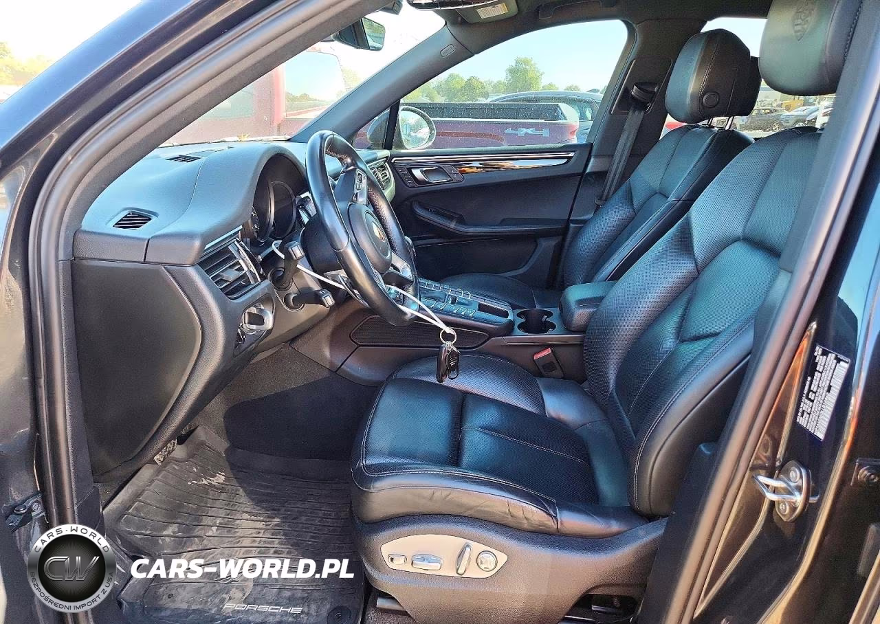 2020 Porsche Macan VIN:WP1AA2A53LLB12462 - 7