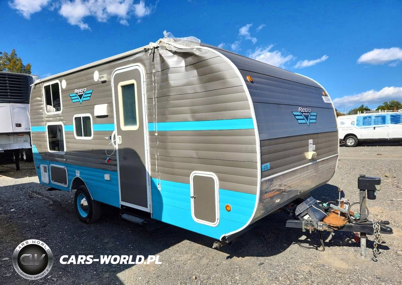 2019 Riverside Retro Camper – zdjęcie 1 z 10