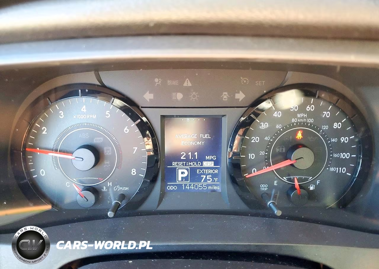 2015 Toyota Sienna L 7-Passenger VIN:5TDZK3DC0FS596157 - 9