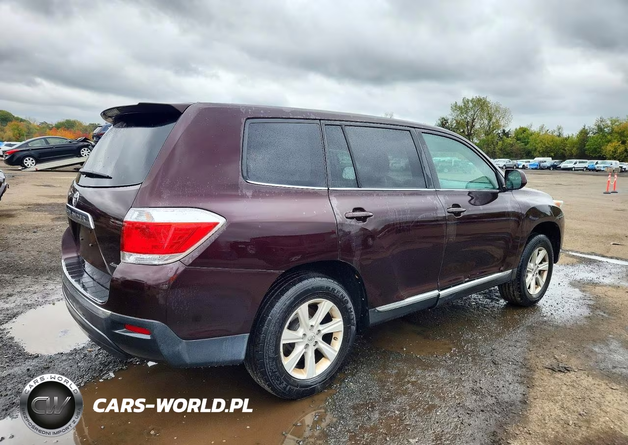 2013 Toyota Highlander Base VIN:5TDBK3EH4DS194019 - 3