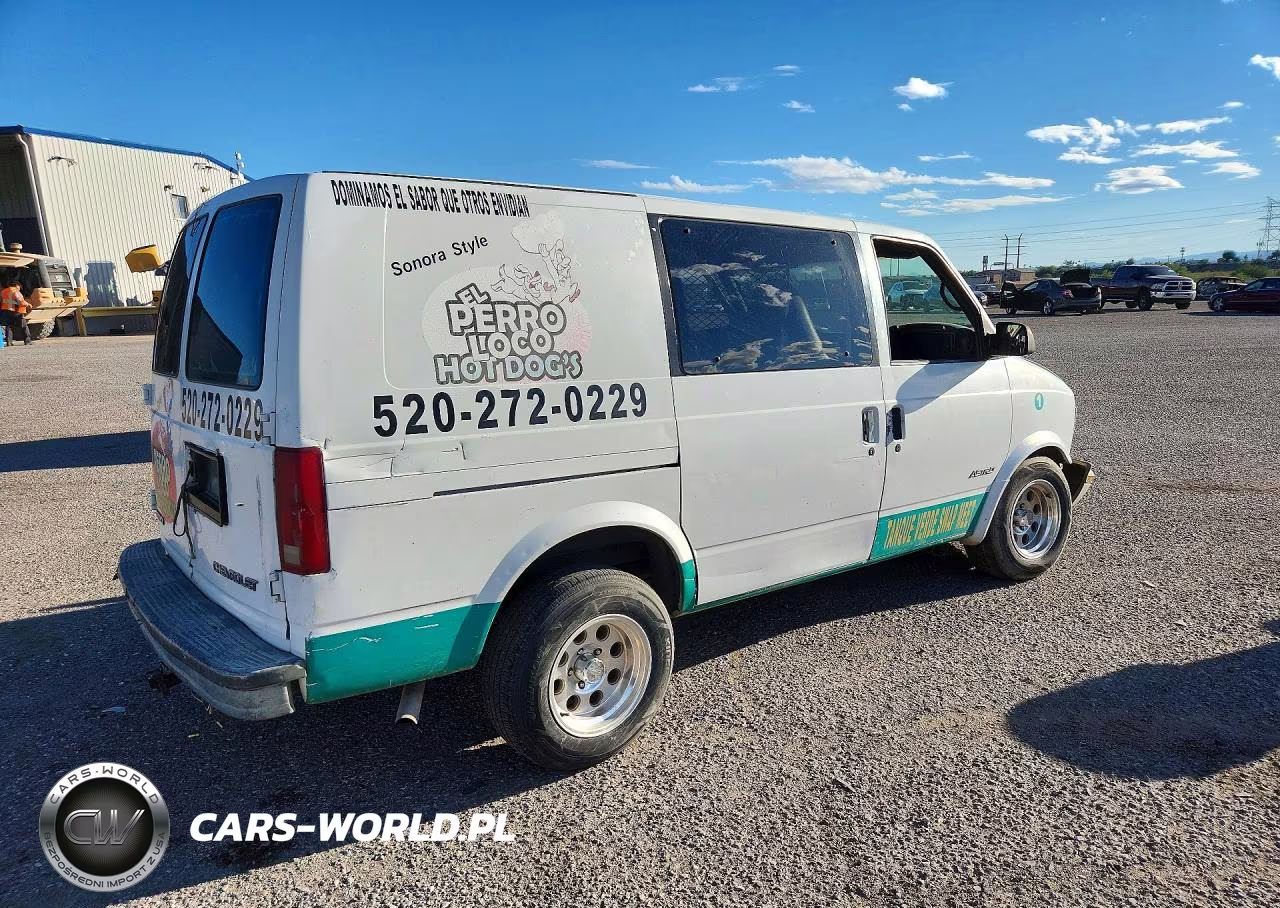 2000 Chevrolet Astro Van Delivery Van VIN:1GCDM19W9YB145217 - 3