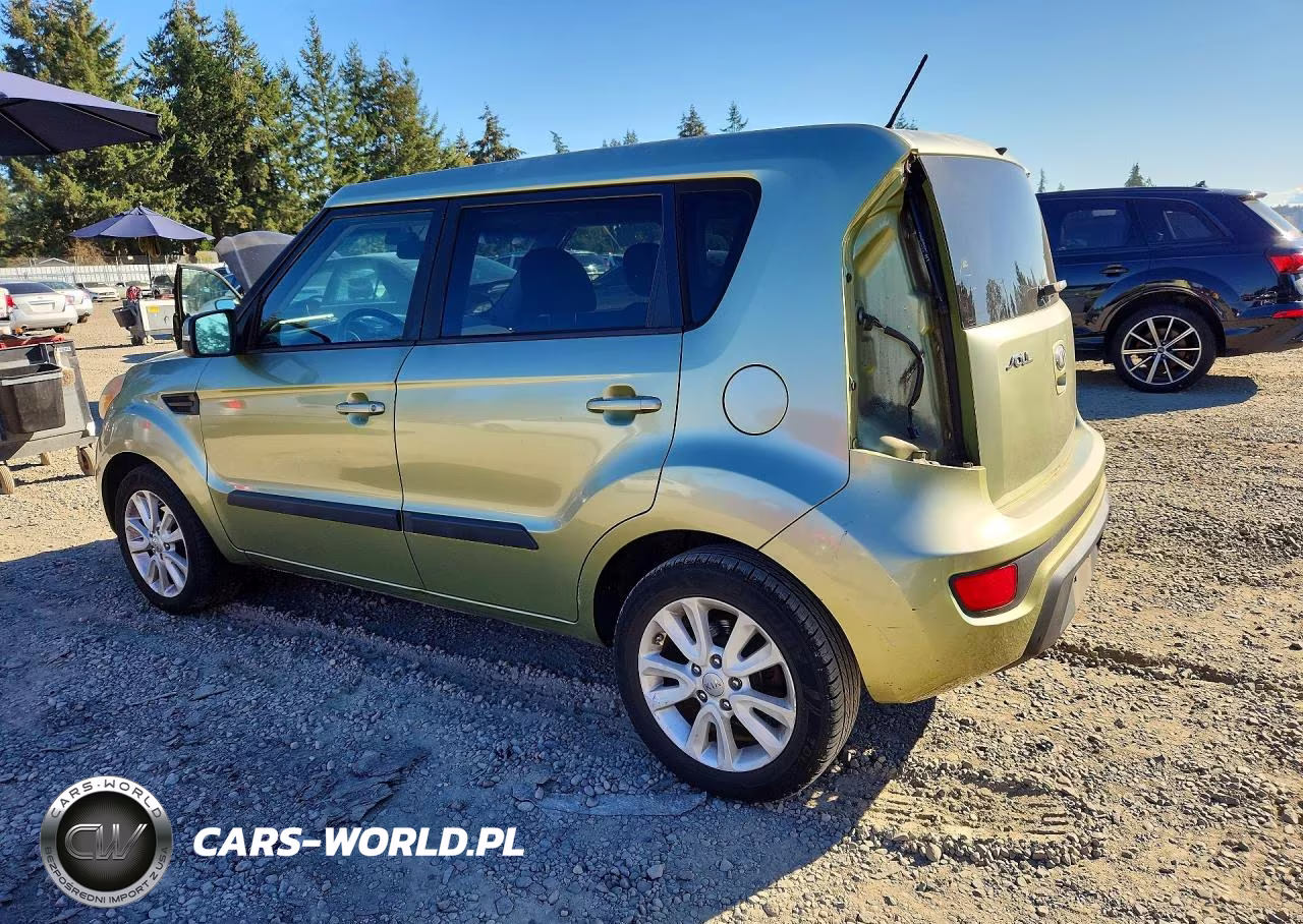 2013 Kia Soul + VIN:KNDJT2A61D7513023 - 2